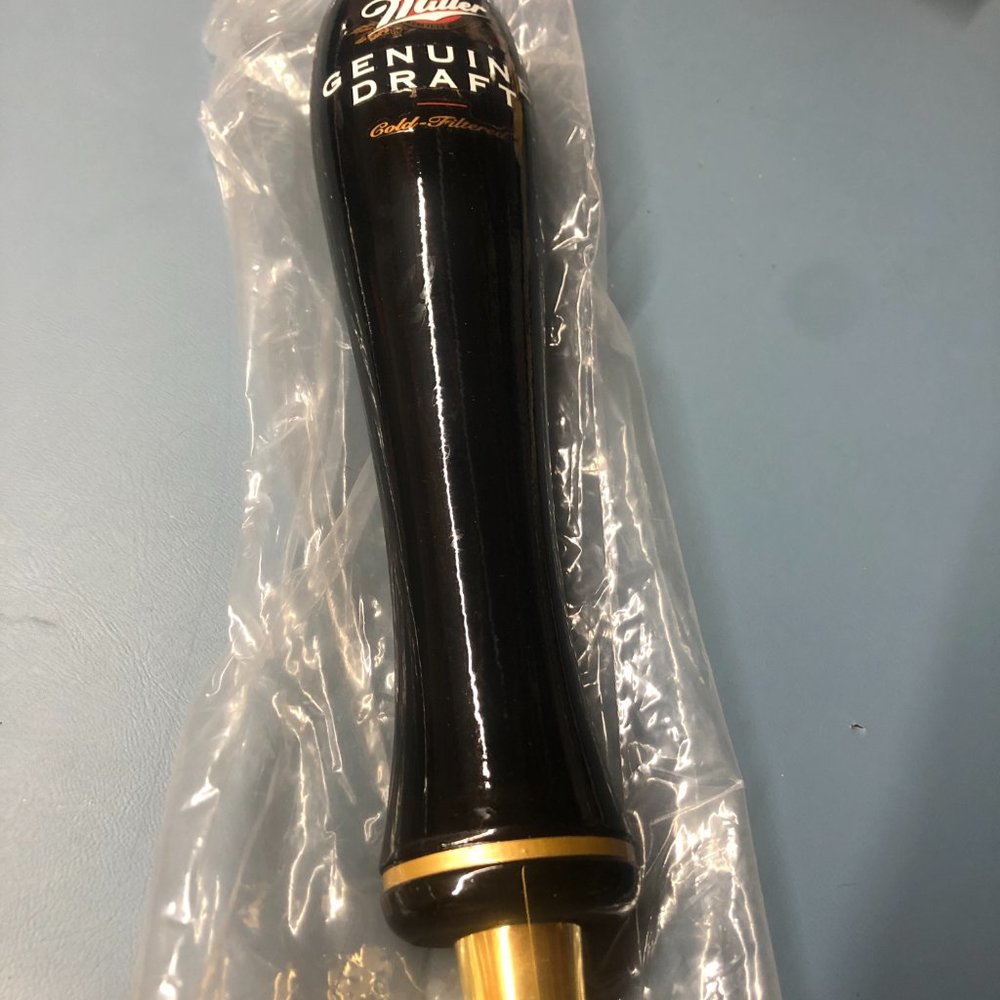NWOT Miller Genuine Draft Black Rounded Beer Tap Handle #F61